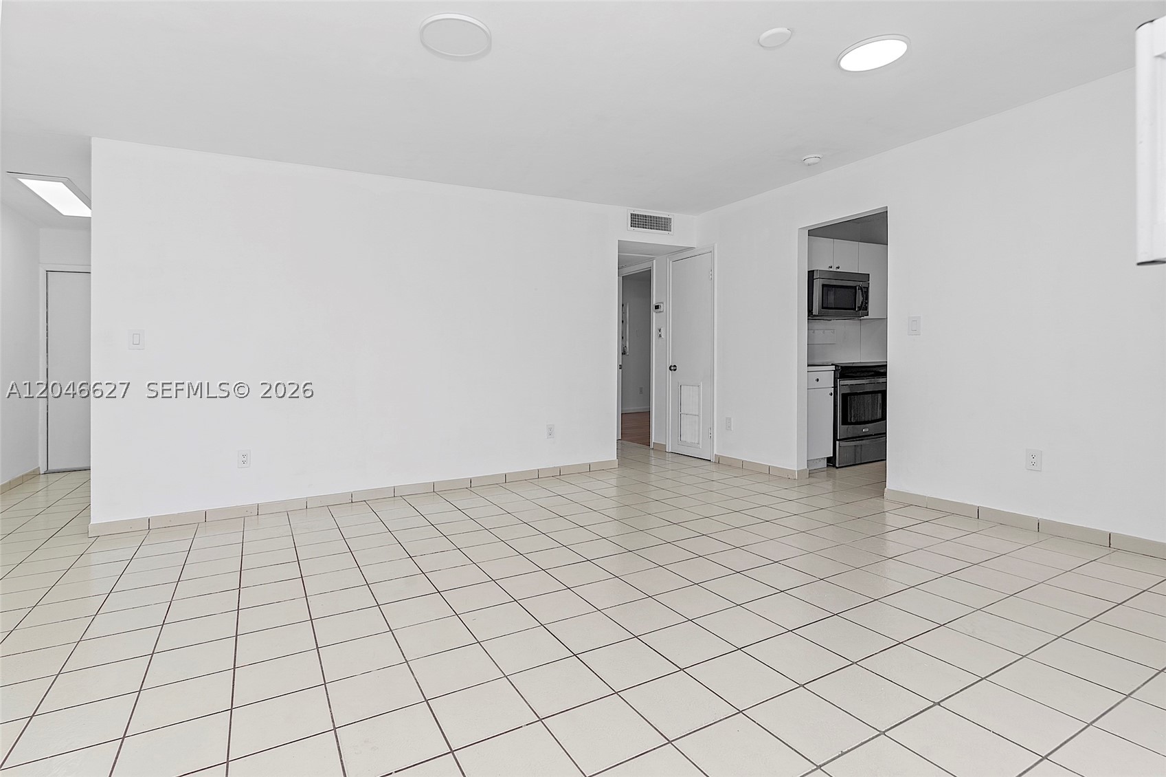 10112 Sw 23rd St Property Photo 10