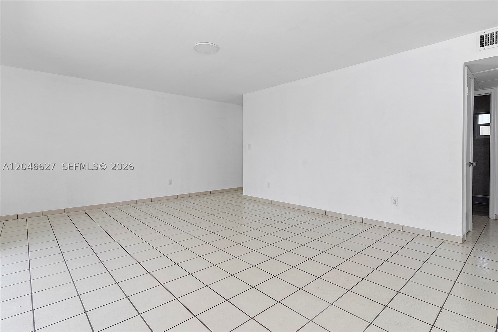 10112 Sw 23rd St Property Photo 11