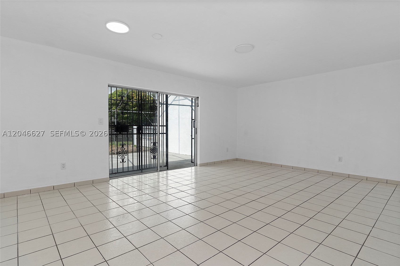 10112 Sw 23rd St Property Photo 13