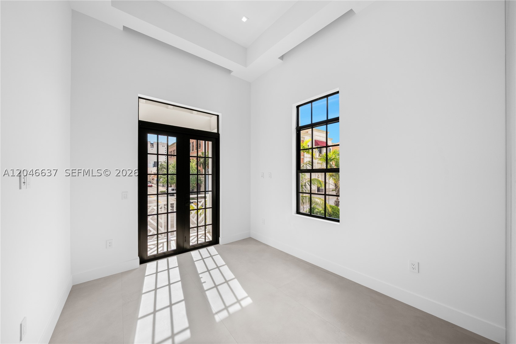 2712 S Le Jeune Rd Property Photo 29