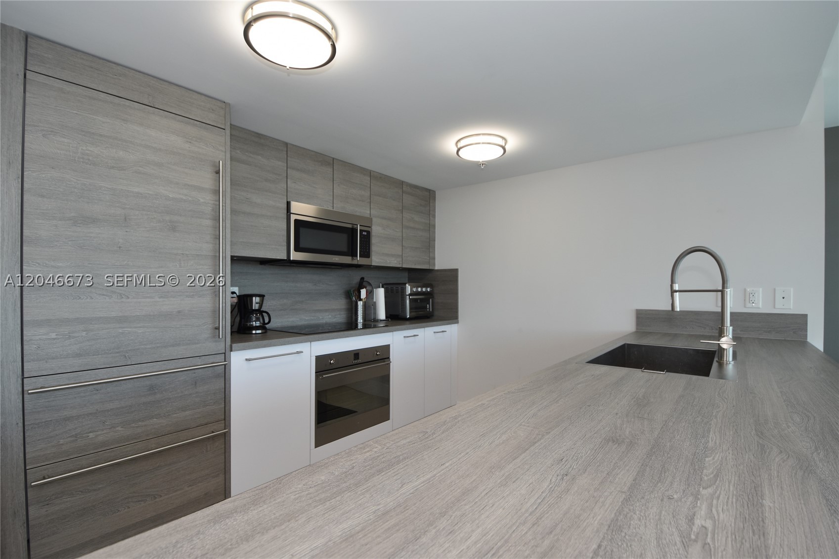 400 Sunny Isles Blvd 521 Property Photo 8