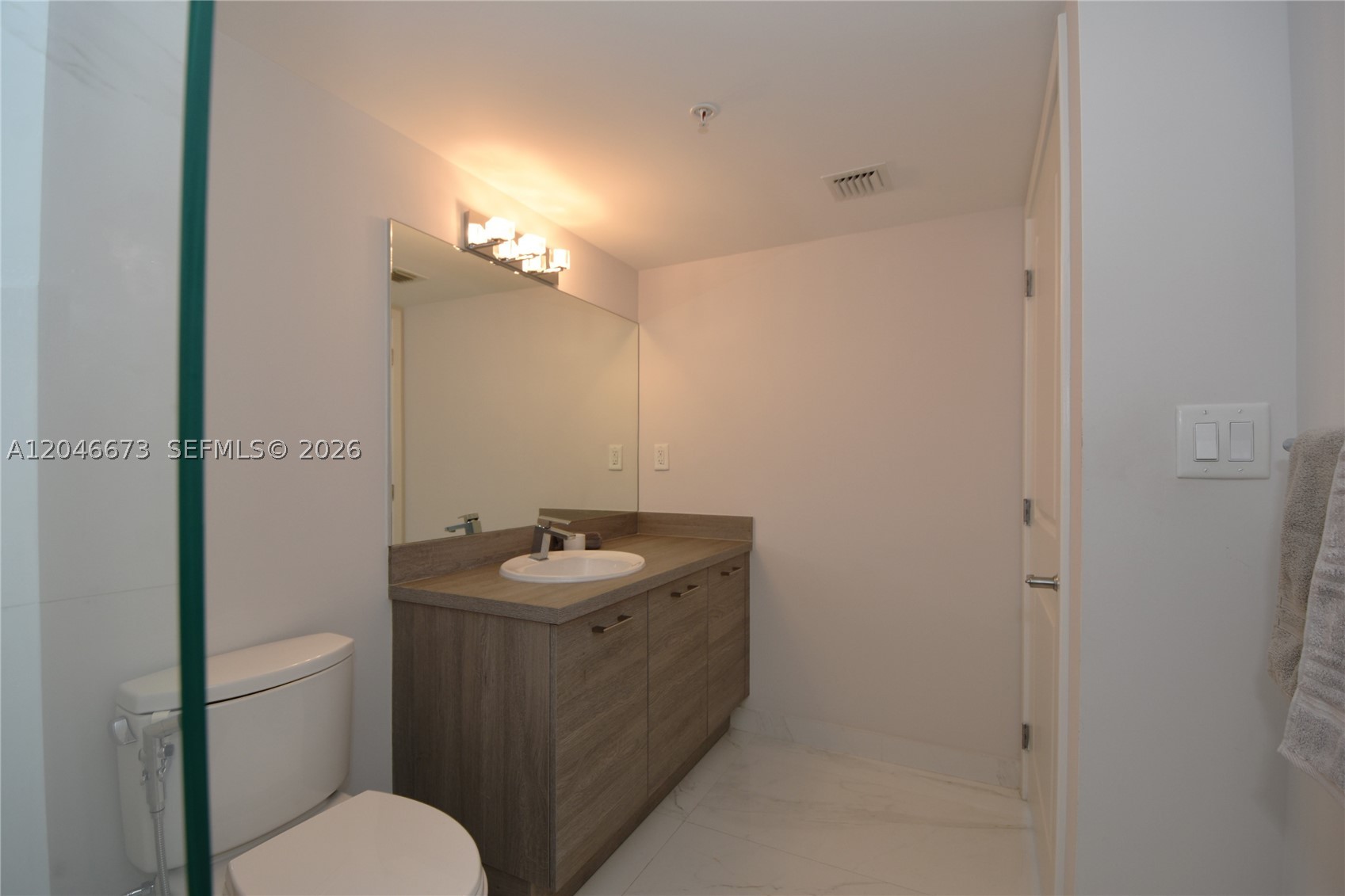 400 Sunny Isles Blvd 521 Property Photo 12