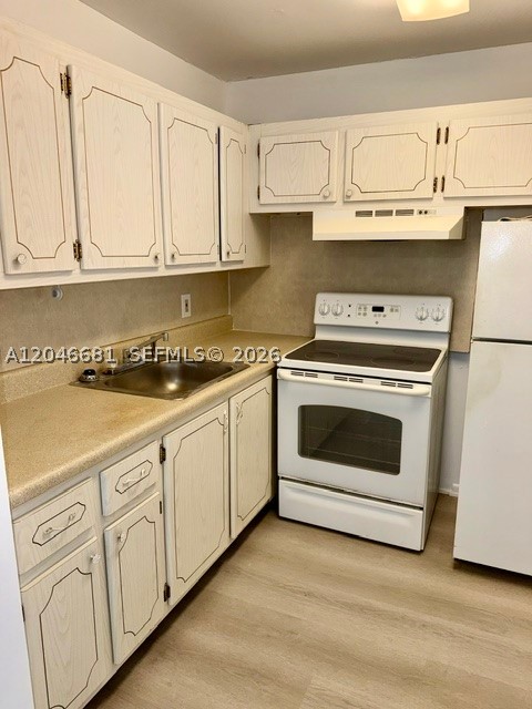 41 Salisbury B Property Photo 3