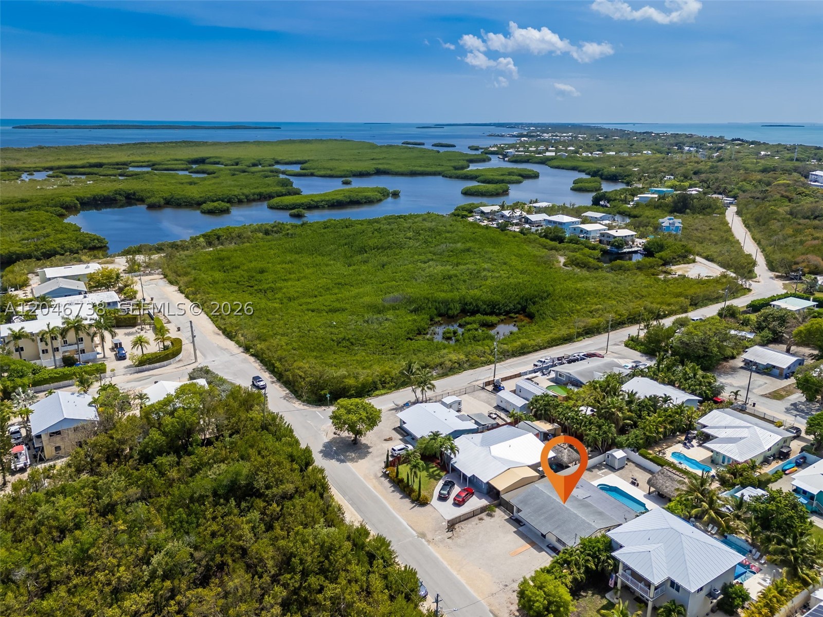 16 Fishermans Trl Property Photo 5