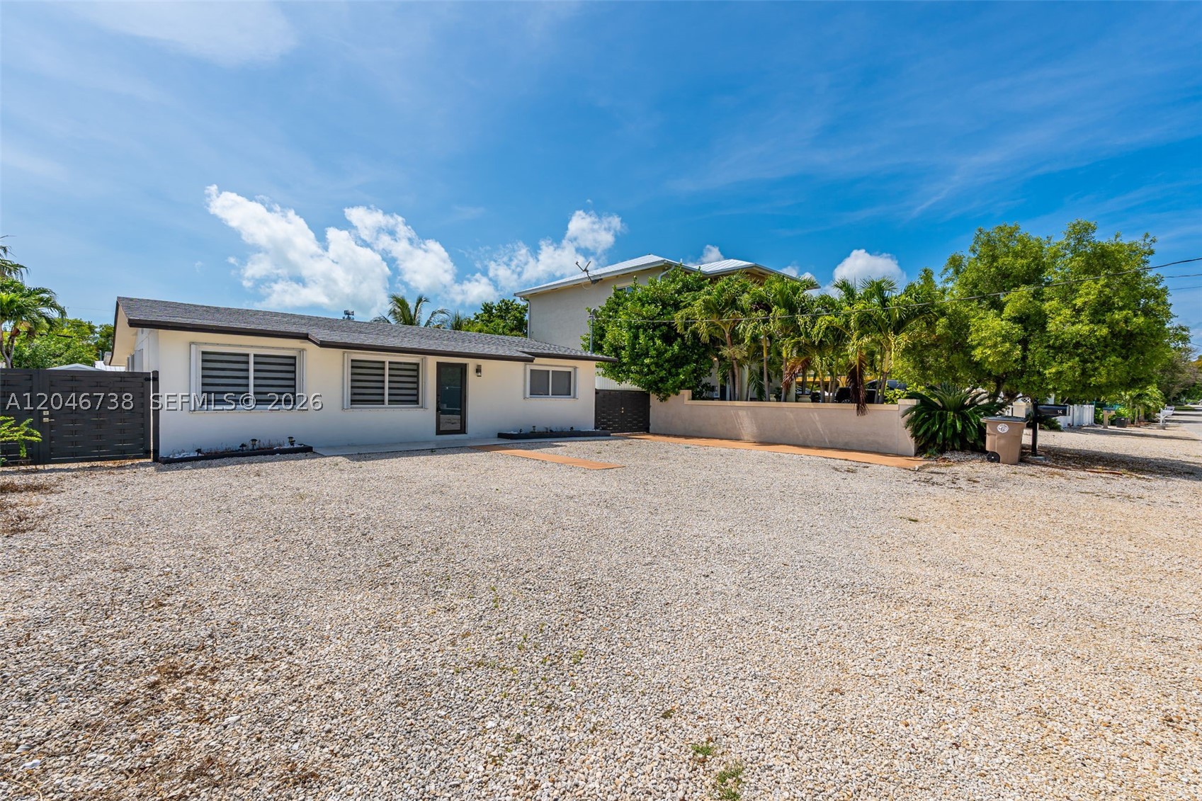 16 Fishermans Trl Property Photo 11