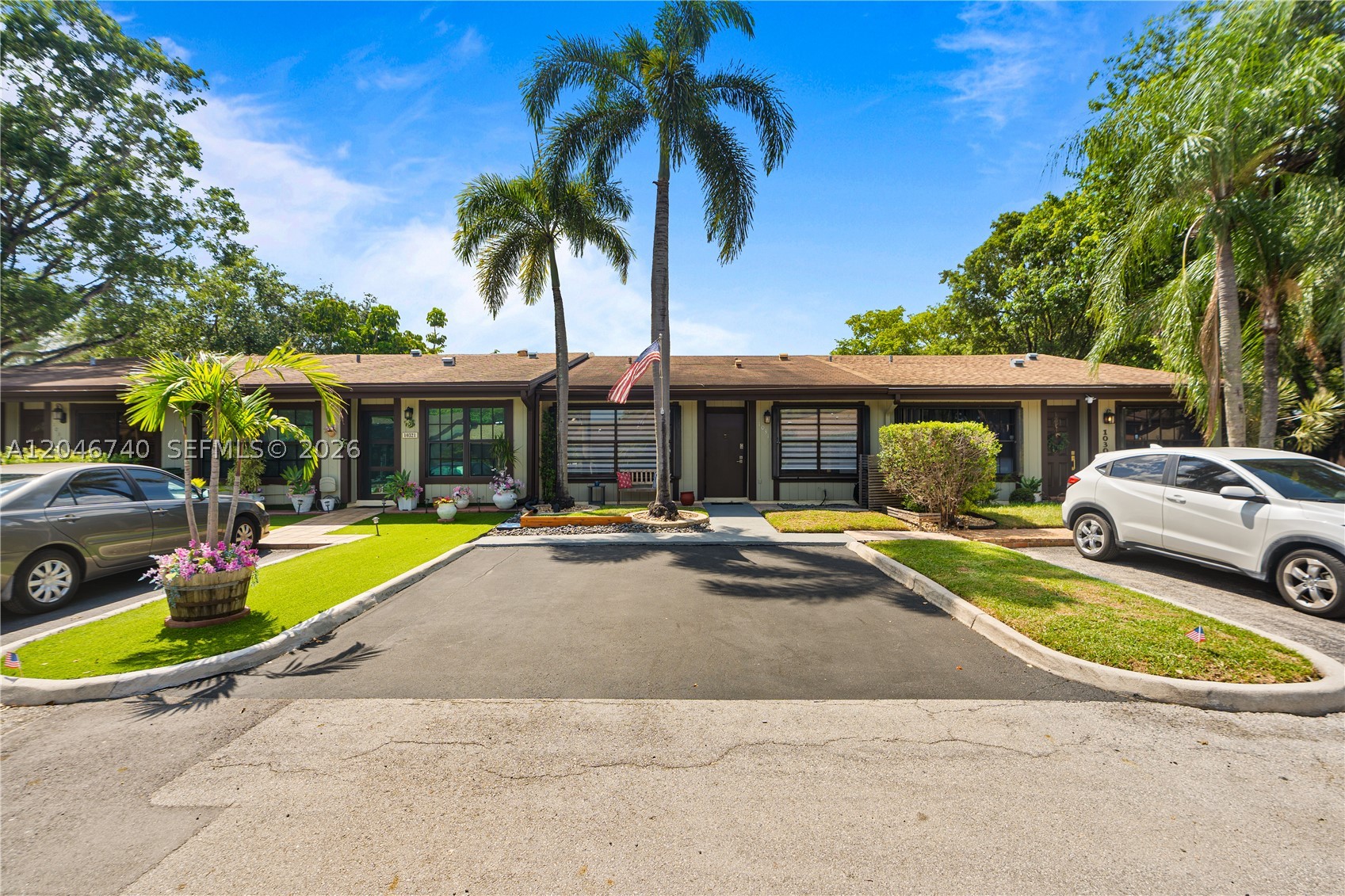 10311 Laurel Ct Property Photo 1
