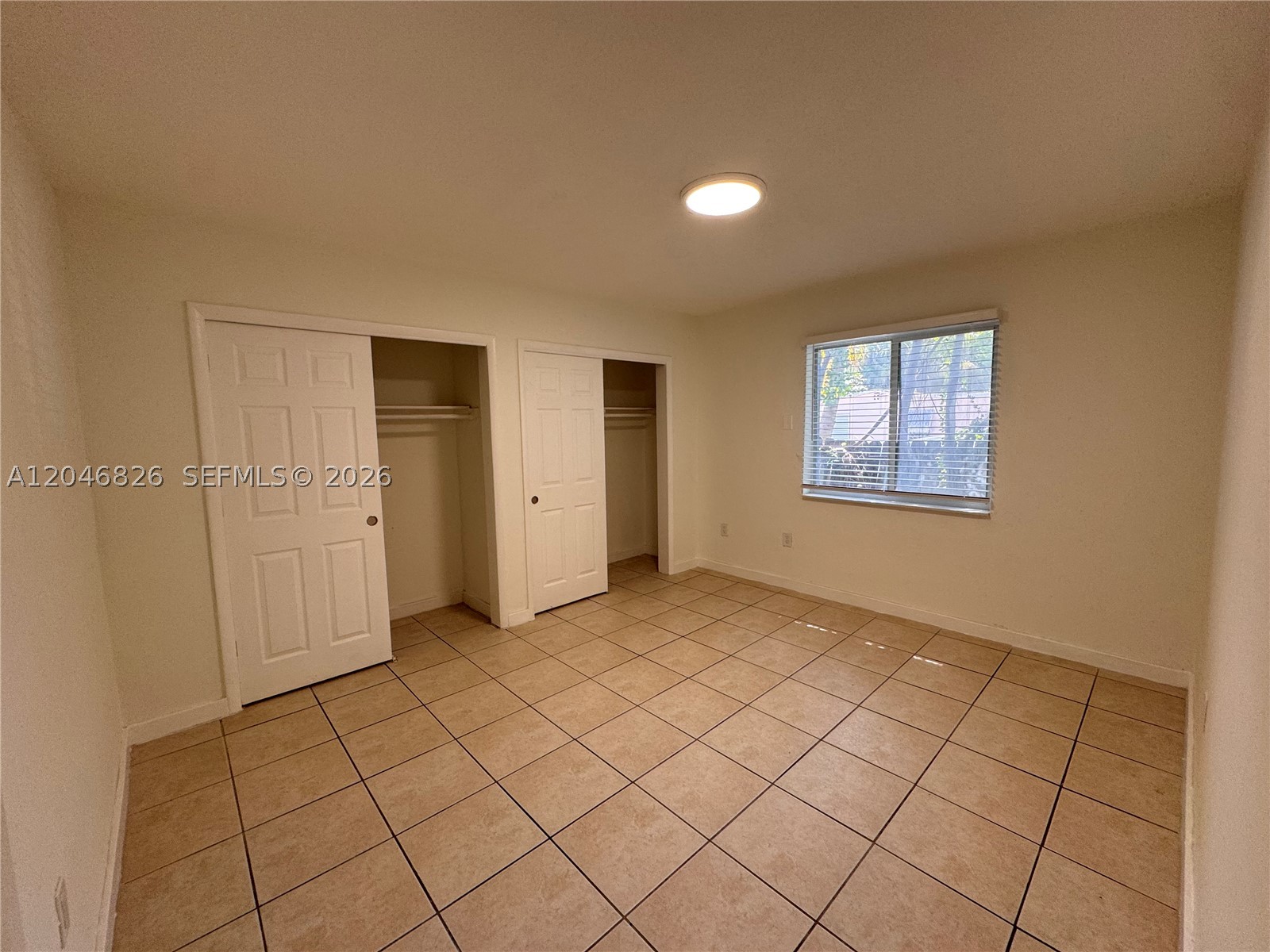 2540 Ne 181st St 2542 Property Photo 6