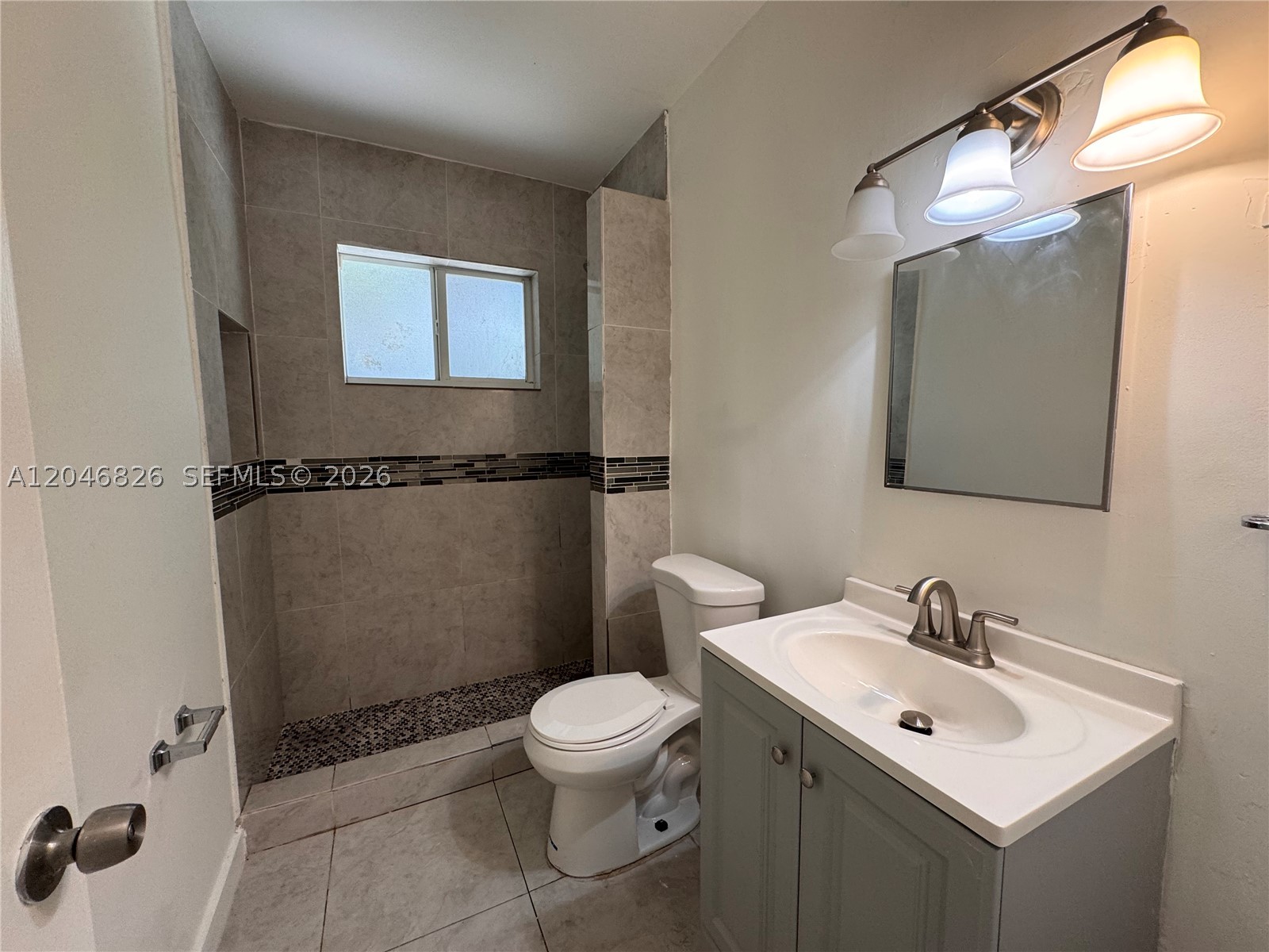 2540 Ne 181st St 2542 Property Photo 9