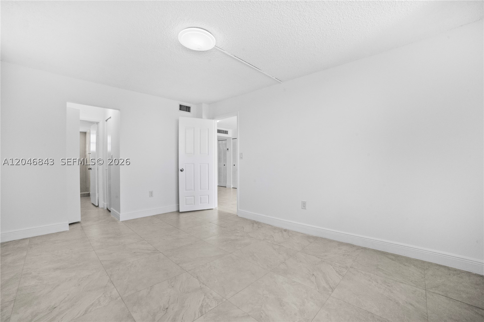 14155 Sw 87th St E410 Property Photo 9