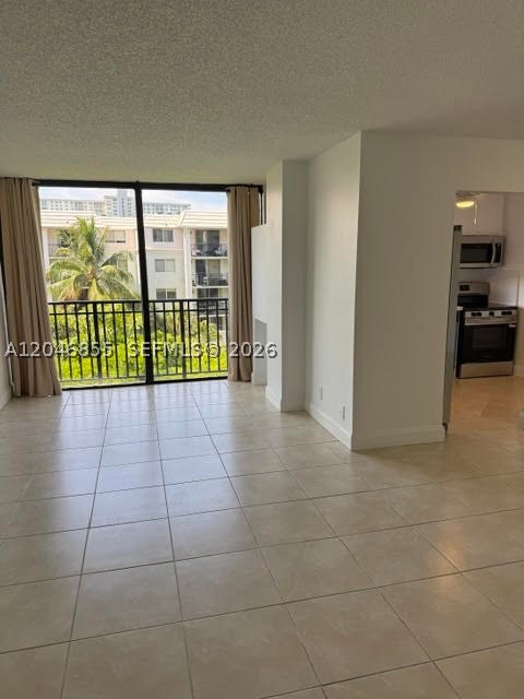 17021 N Bay Rd 509 Property Photo 1
