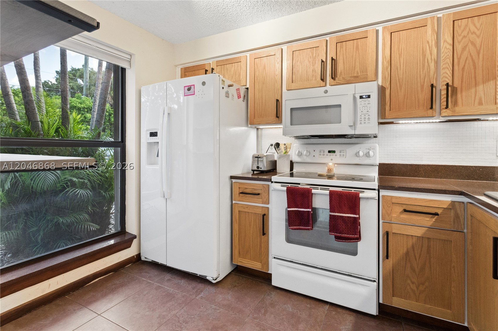 3050 S Oakland Forest Dr 2008 Property Photo 8