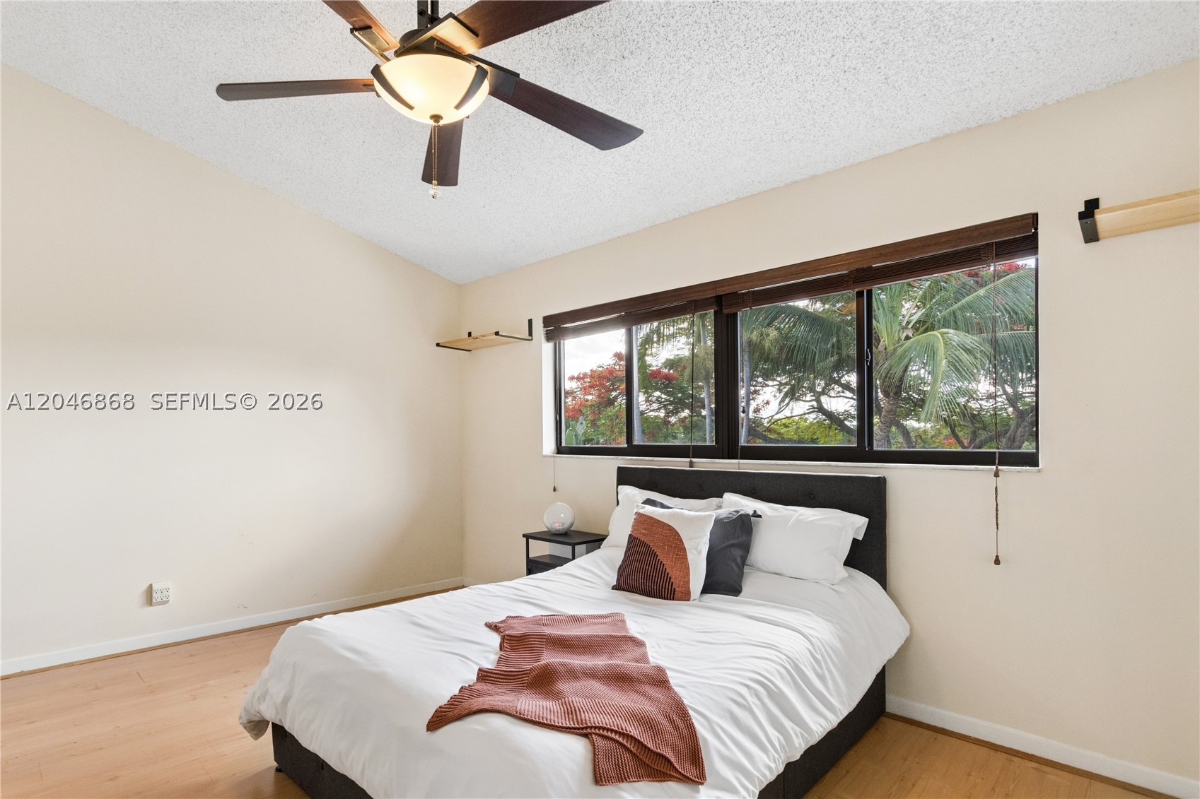 3050 S Oakland Forest Dr 2008 Property Photo 16