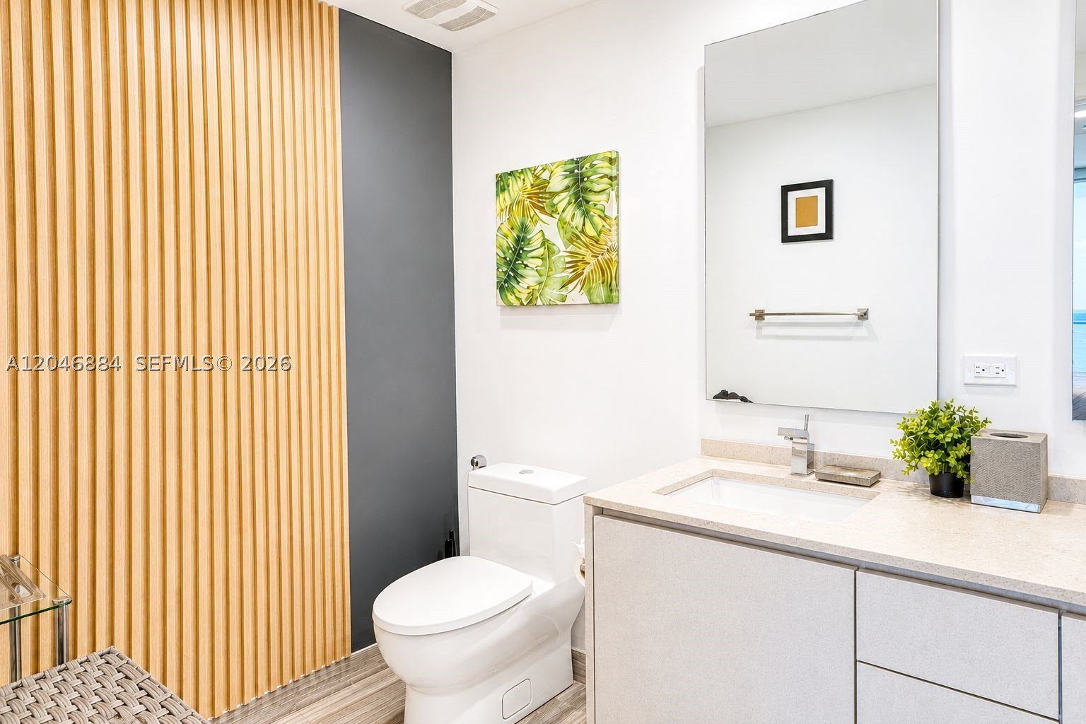 1010 Brickell Ave 2402 Property Photo 20