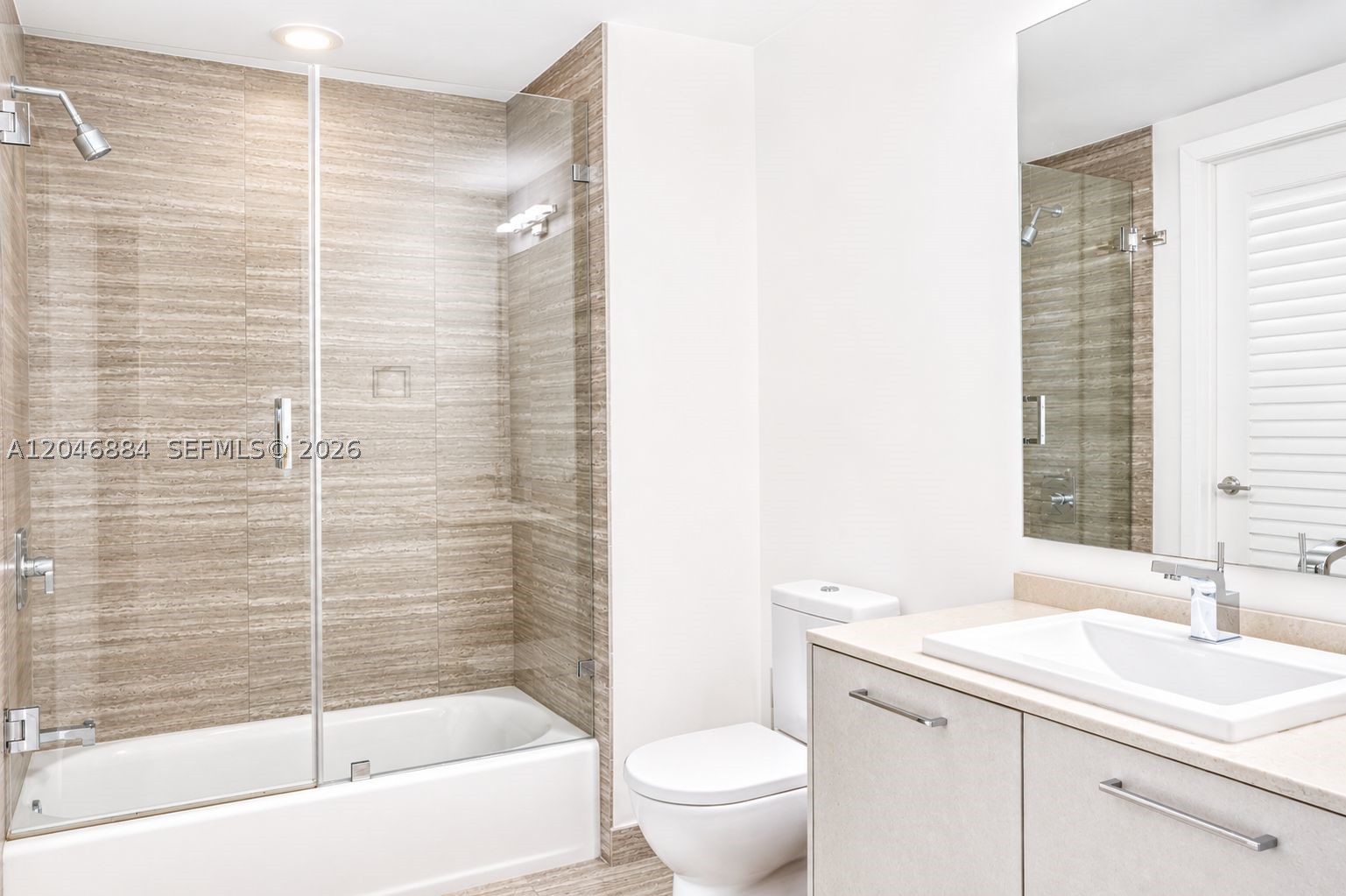 1010 Brickell Ave 2402 Property Photo 24