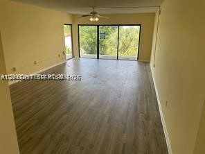 461 Ives Dairy Rd 406-2 Property Photo 6