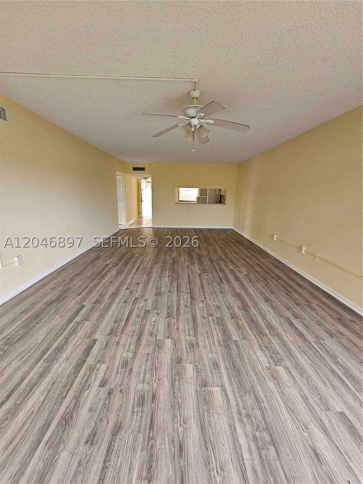 461 Ives Dairy Rd 406-2 Property Photo 8