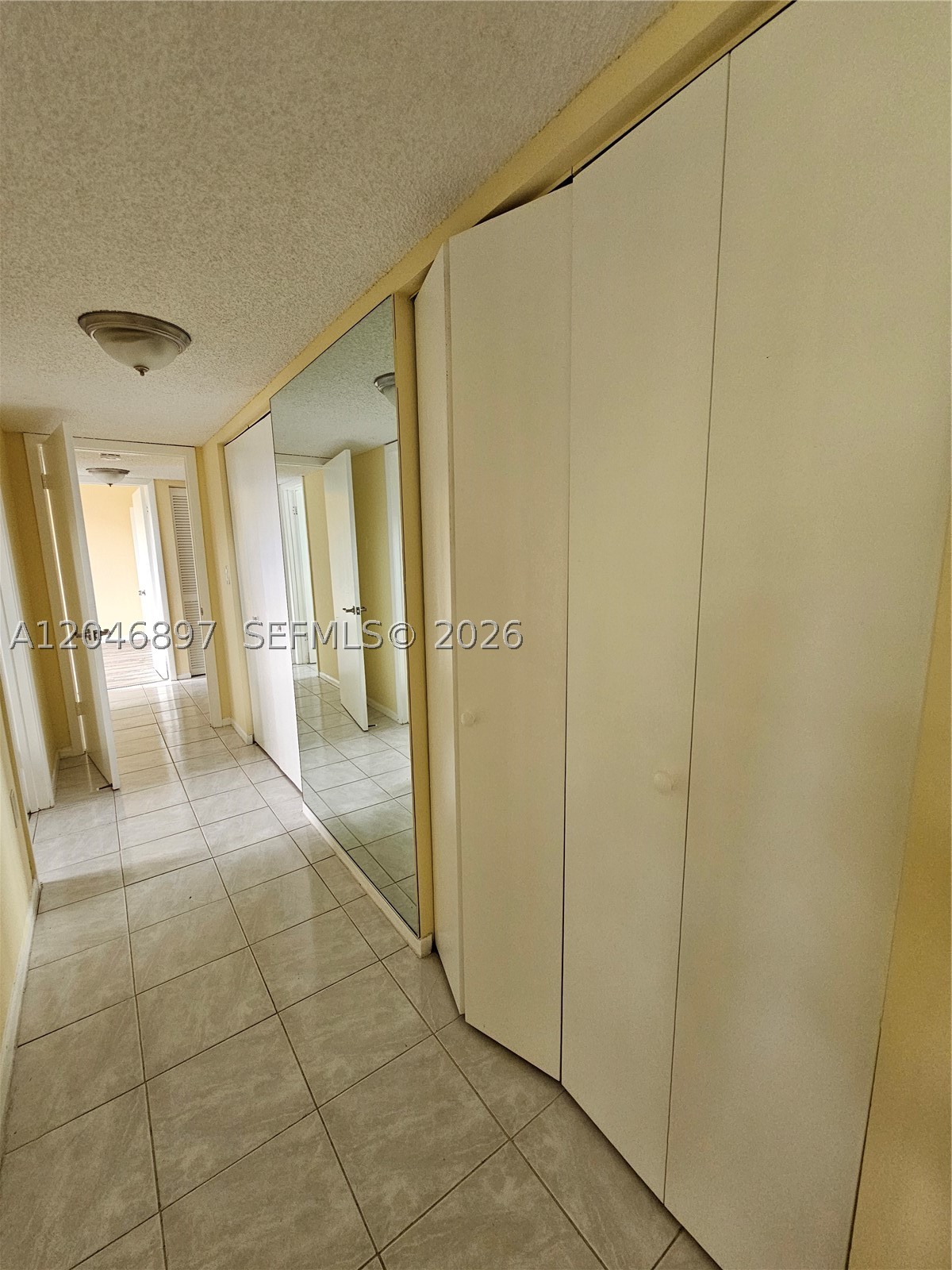 461 Ives Dairy Rd 406-2 Property Photo 17