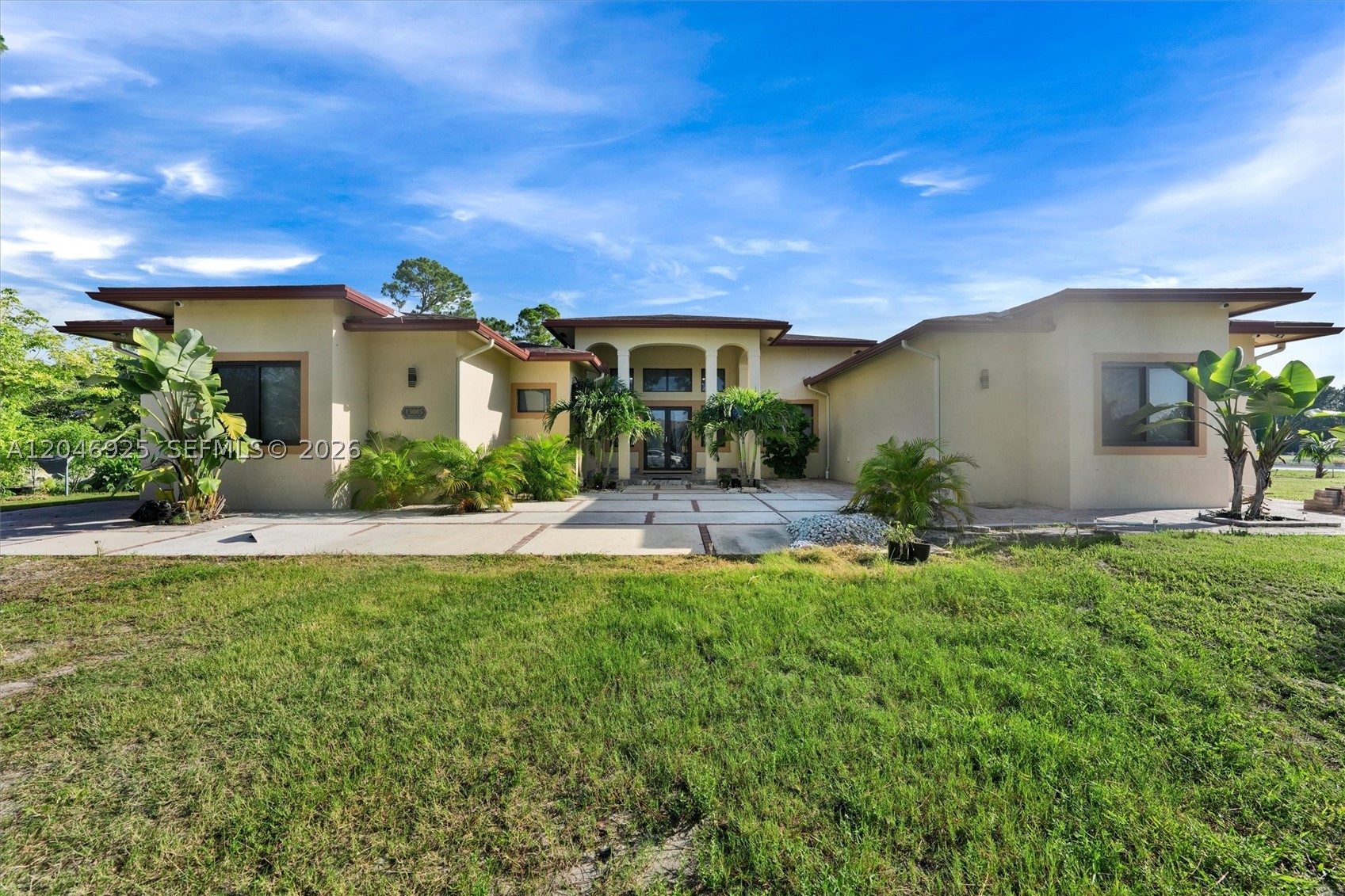 13085 N 78th Pl N Property Photo 1