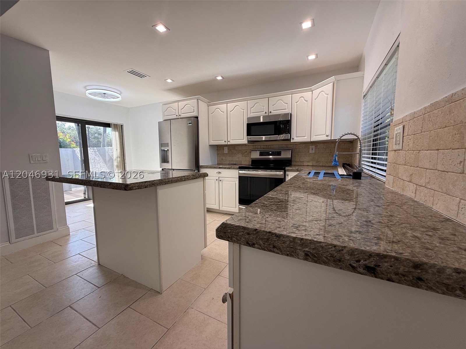 20910 Estada Ln Na Property Photo 4