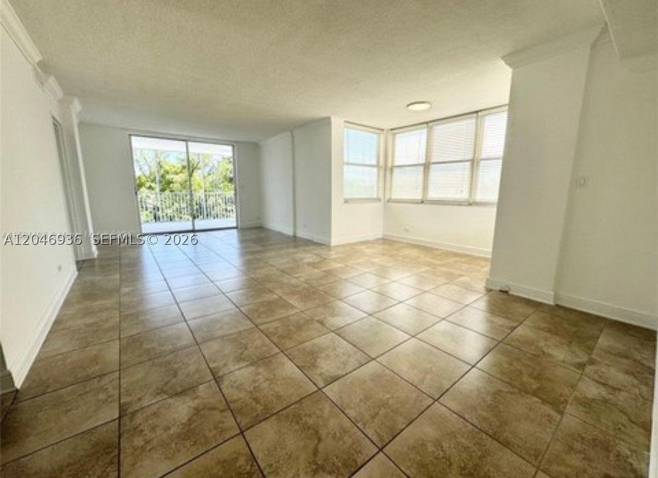 3660 Ne 166th St 315 Property Photo 6