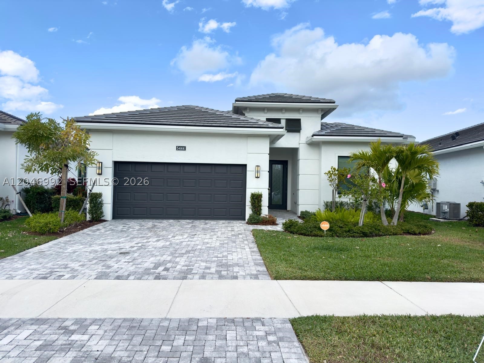 5444 SW Saint Armands Way Property Photo 1