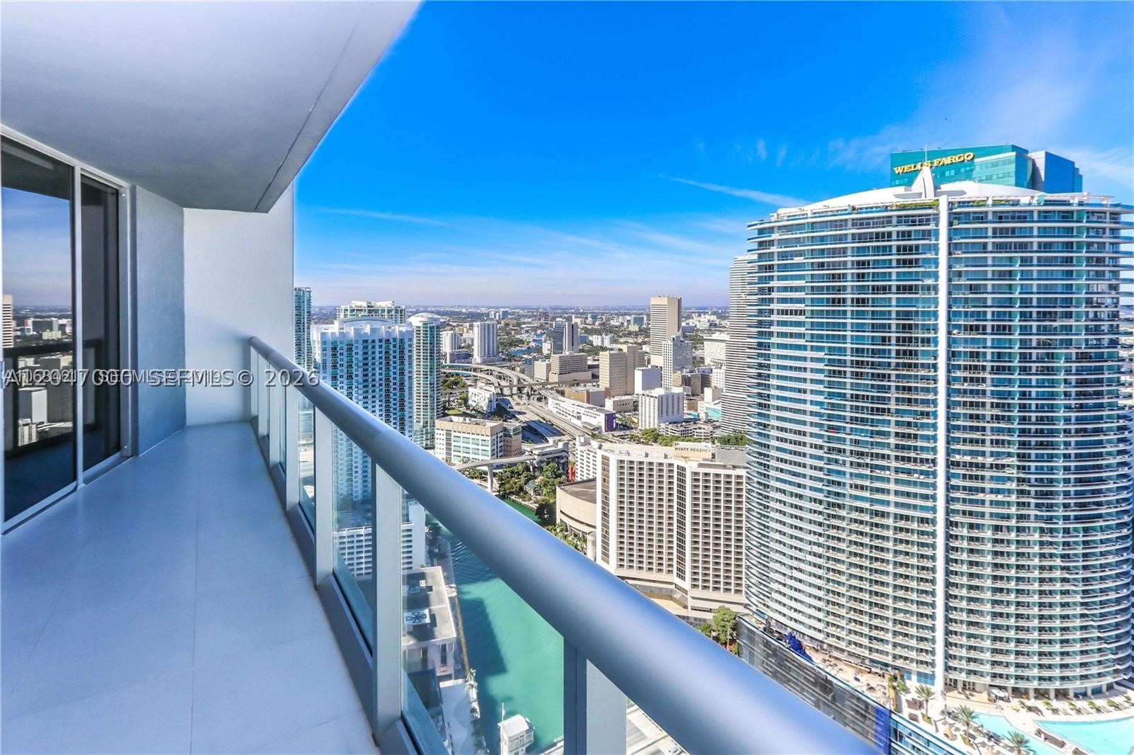 475 Brickell Ave 4612 Property Photo 5