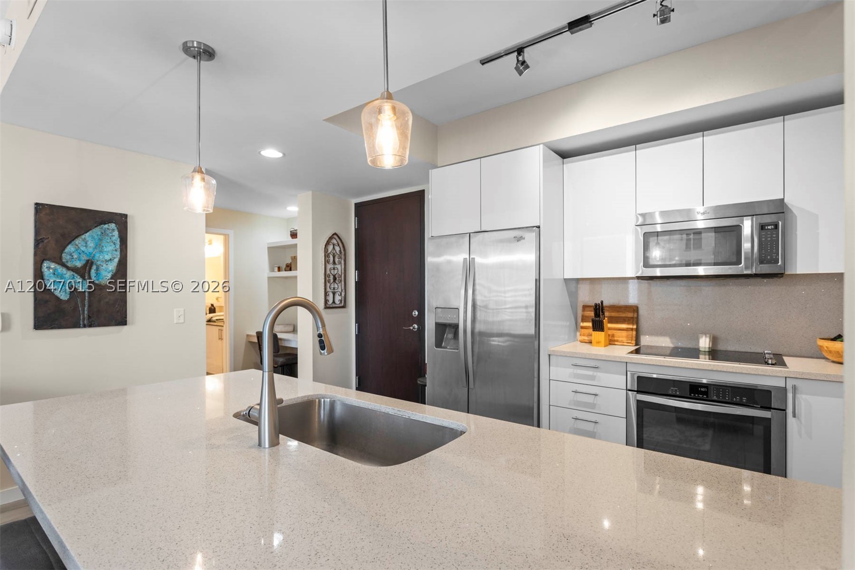999 Sw 1st Ave 2015 Property Photo 7