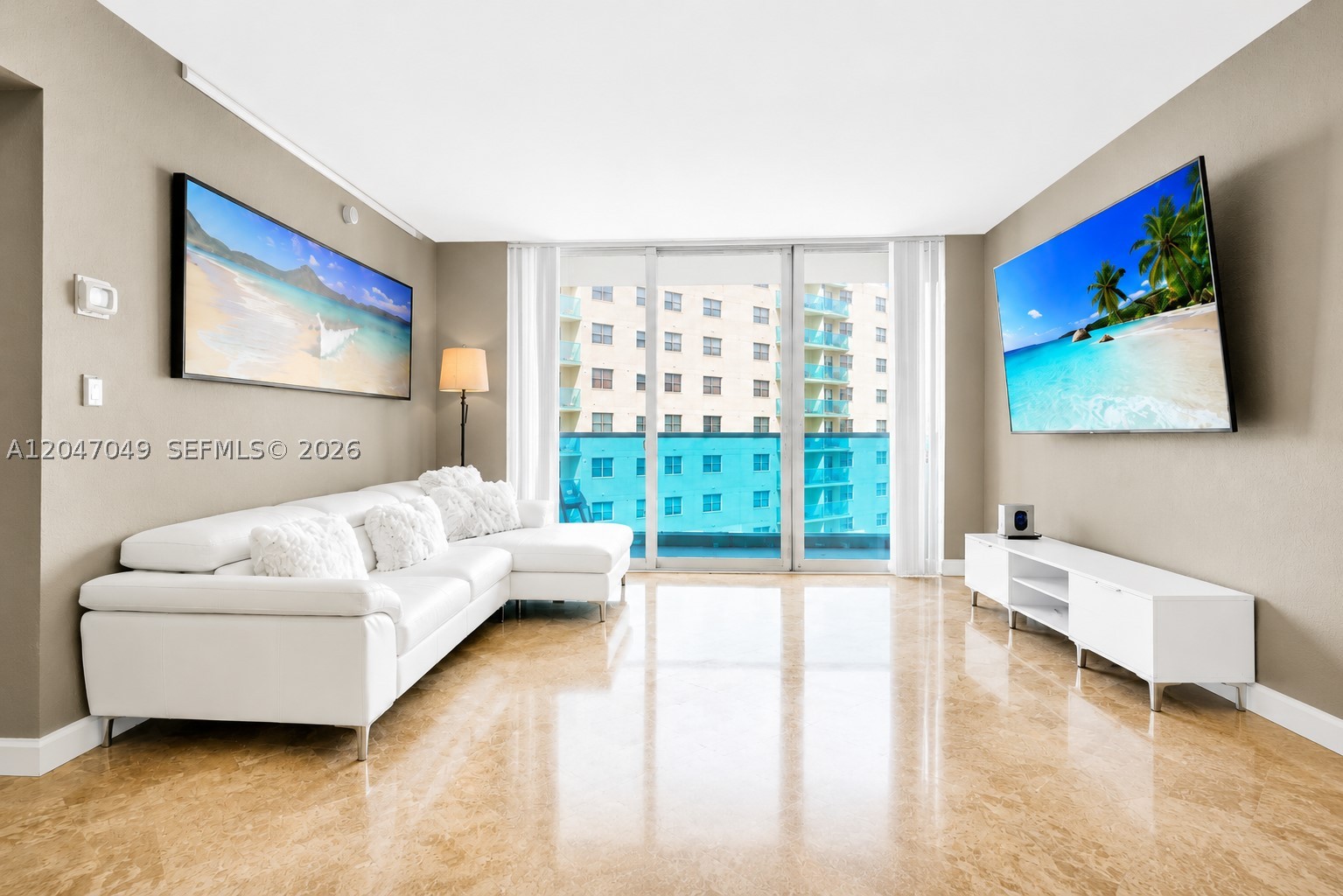 4001 S Ocean Dr 11m Property Photo 4