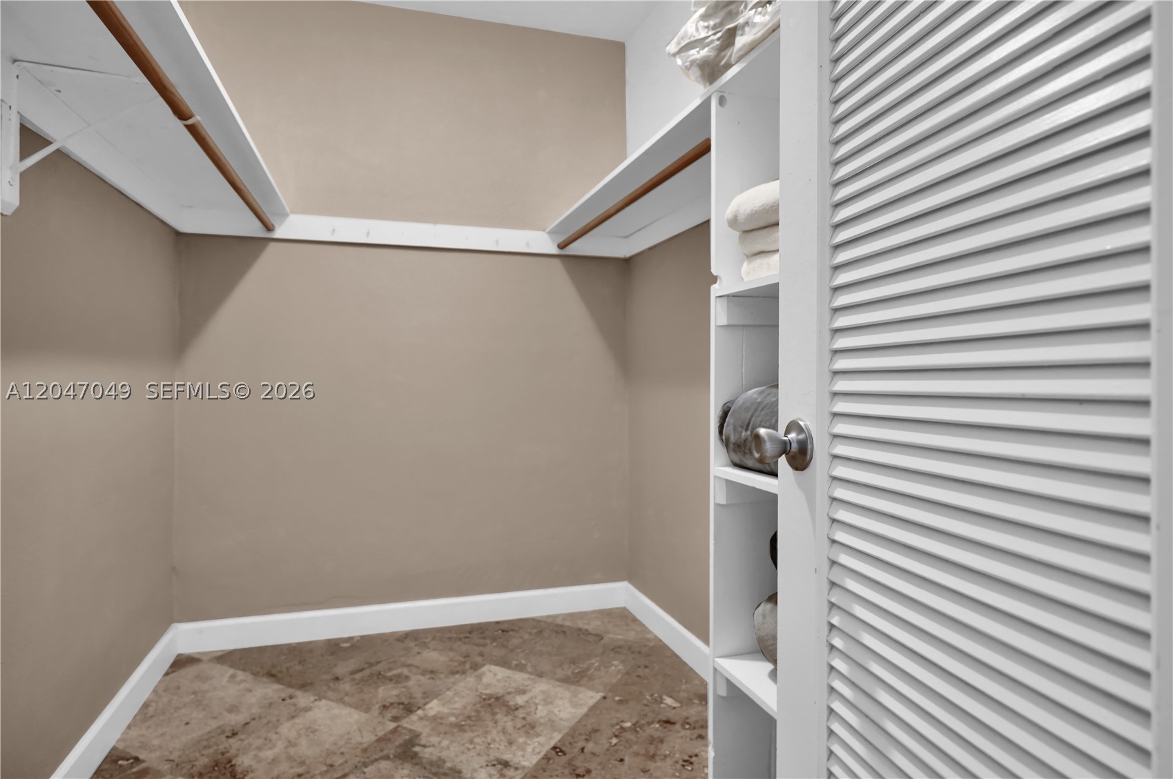 4001 S Ocean Dr 11m Property Photo 15