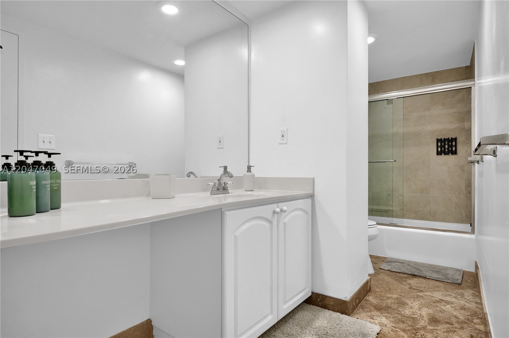 4001 S Ocean Dr 11m Property Photo 18