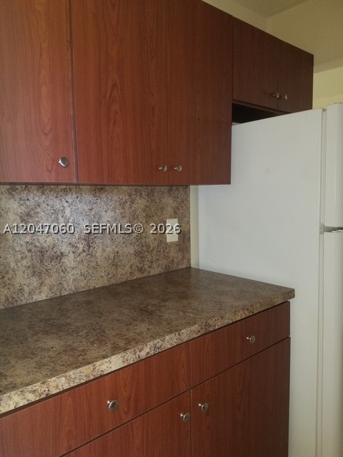 2230 Madison St 14 Property Photo 6