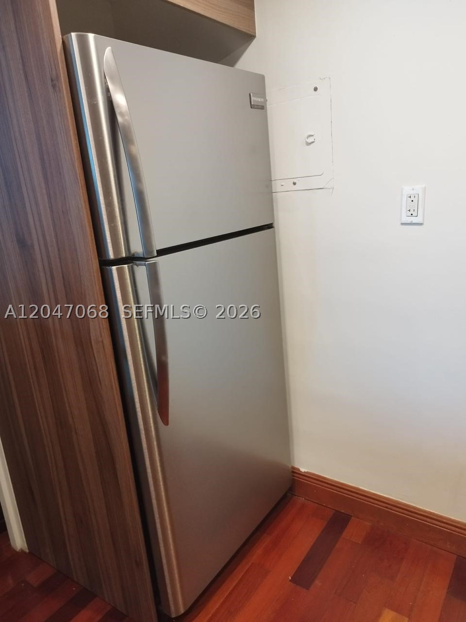 5401 Collins Ave 1110 Property Photo 12