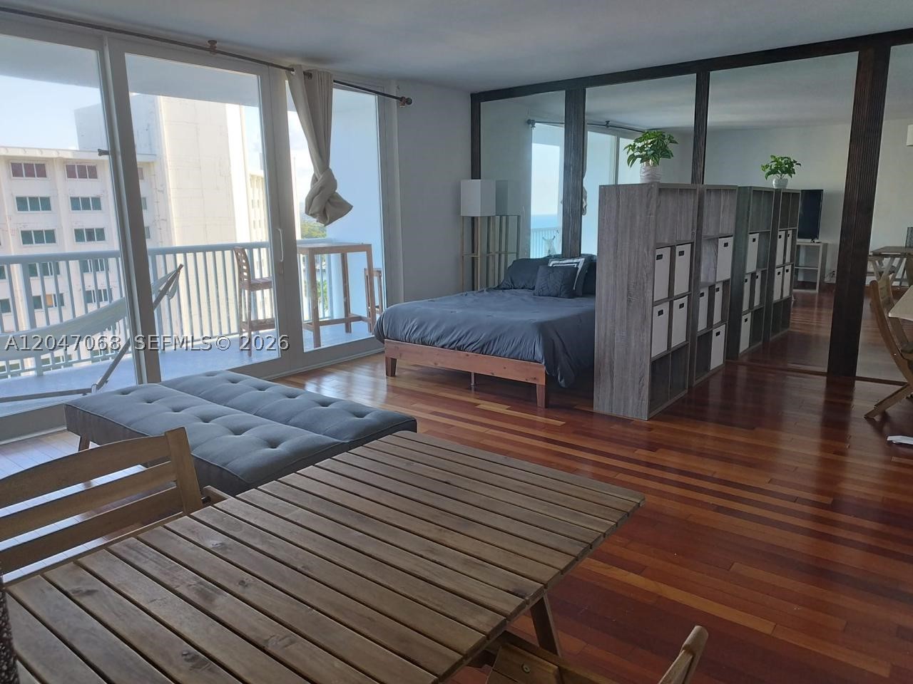 5401 Collins Ave 1110 Property Photo 13