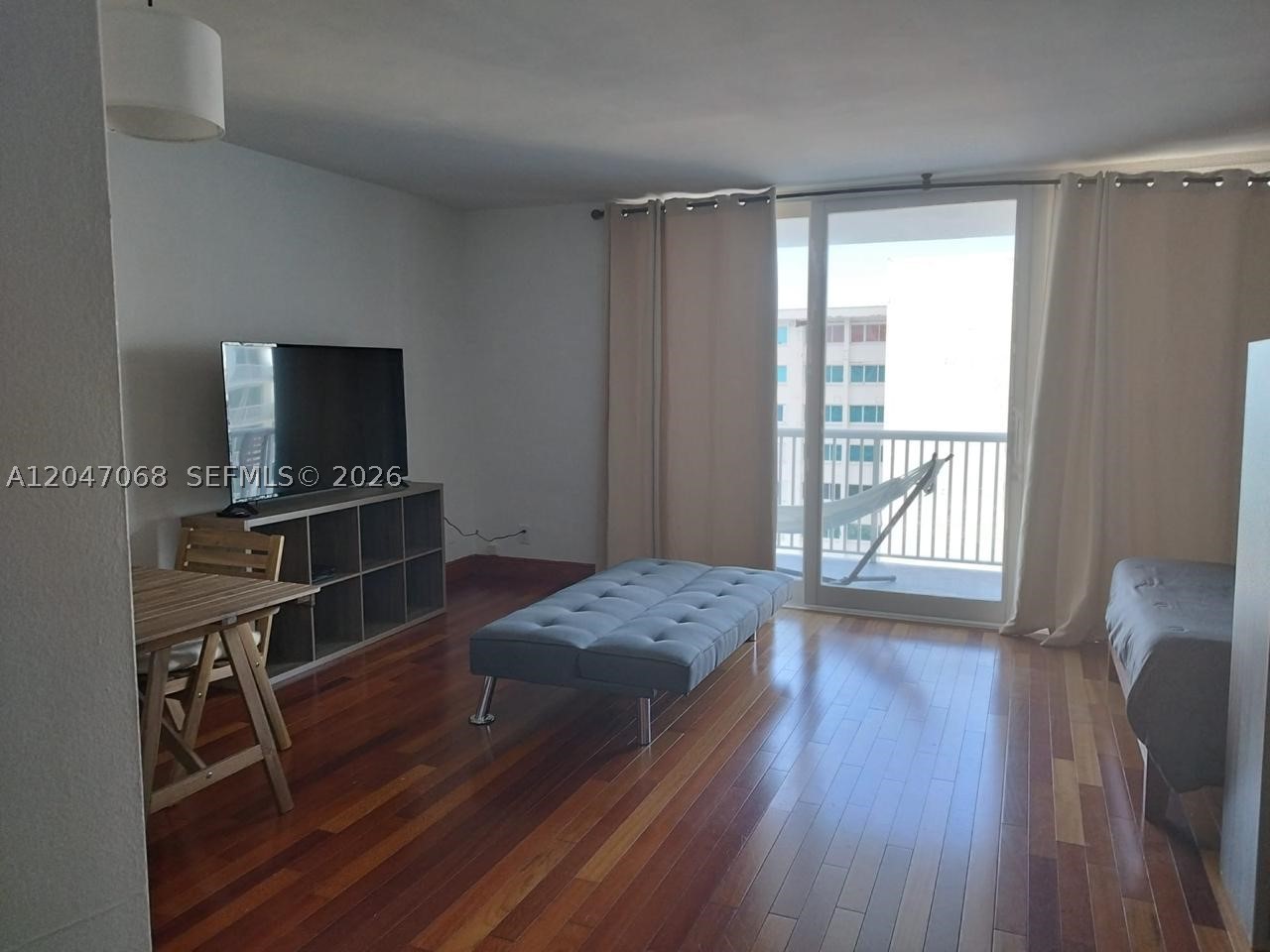 5401 Collins Ave 1110 Property Photo 19