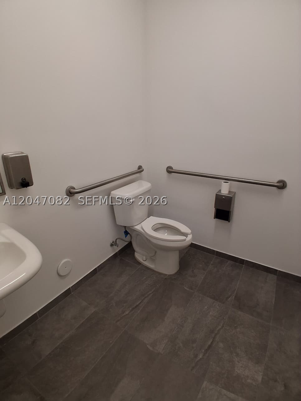 A12047082 Property Photo 15