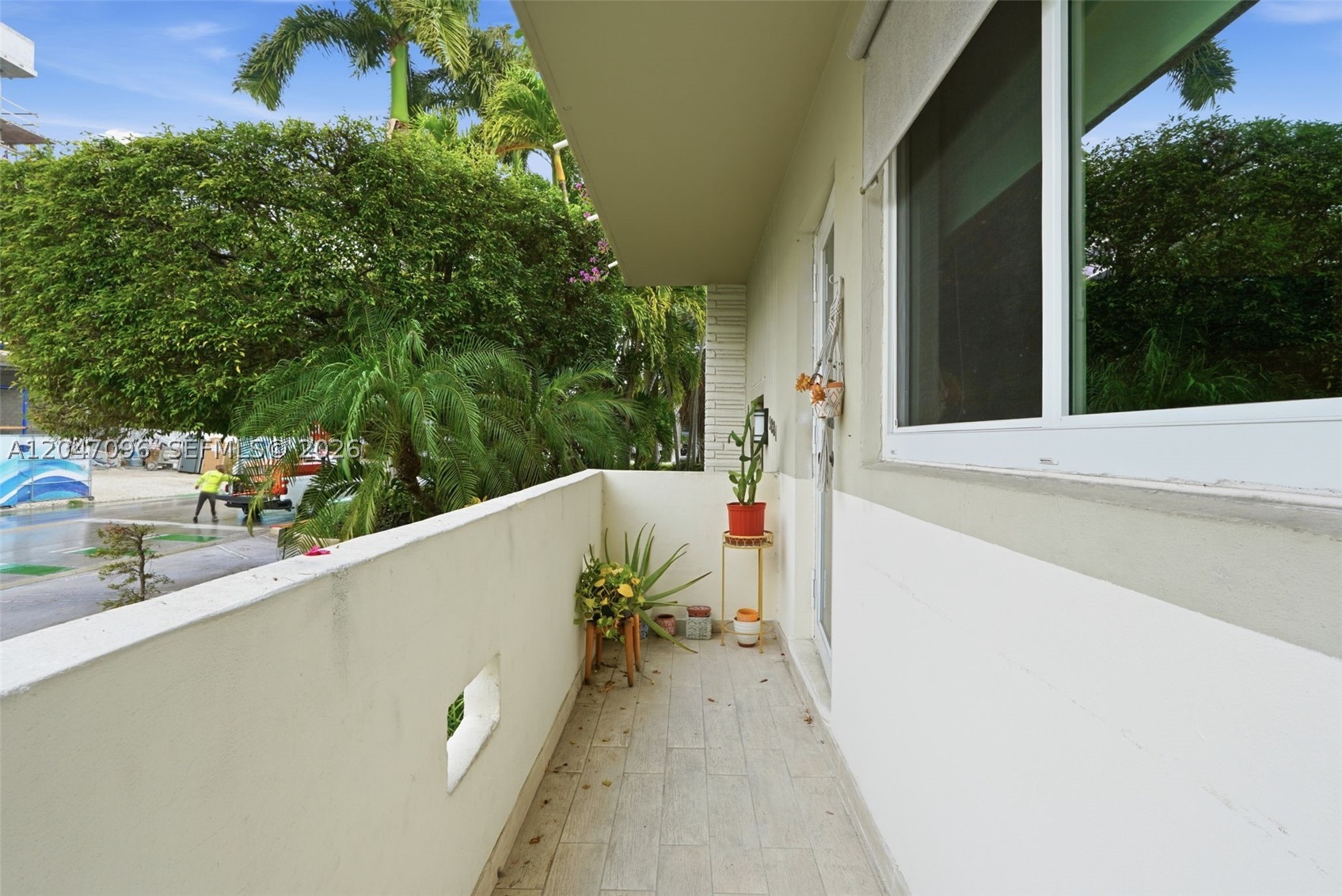 9881 W Bay Harbor Dr 2 Property Photo 2