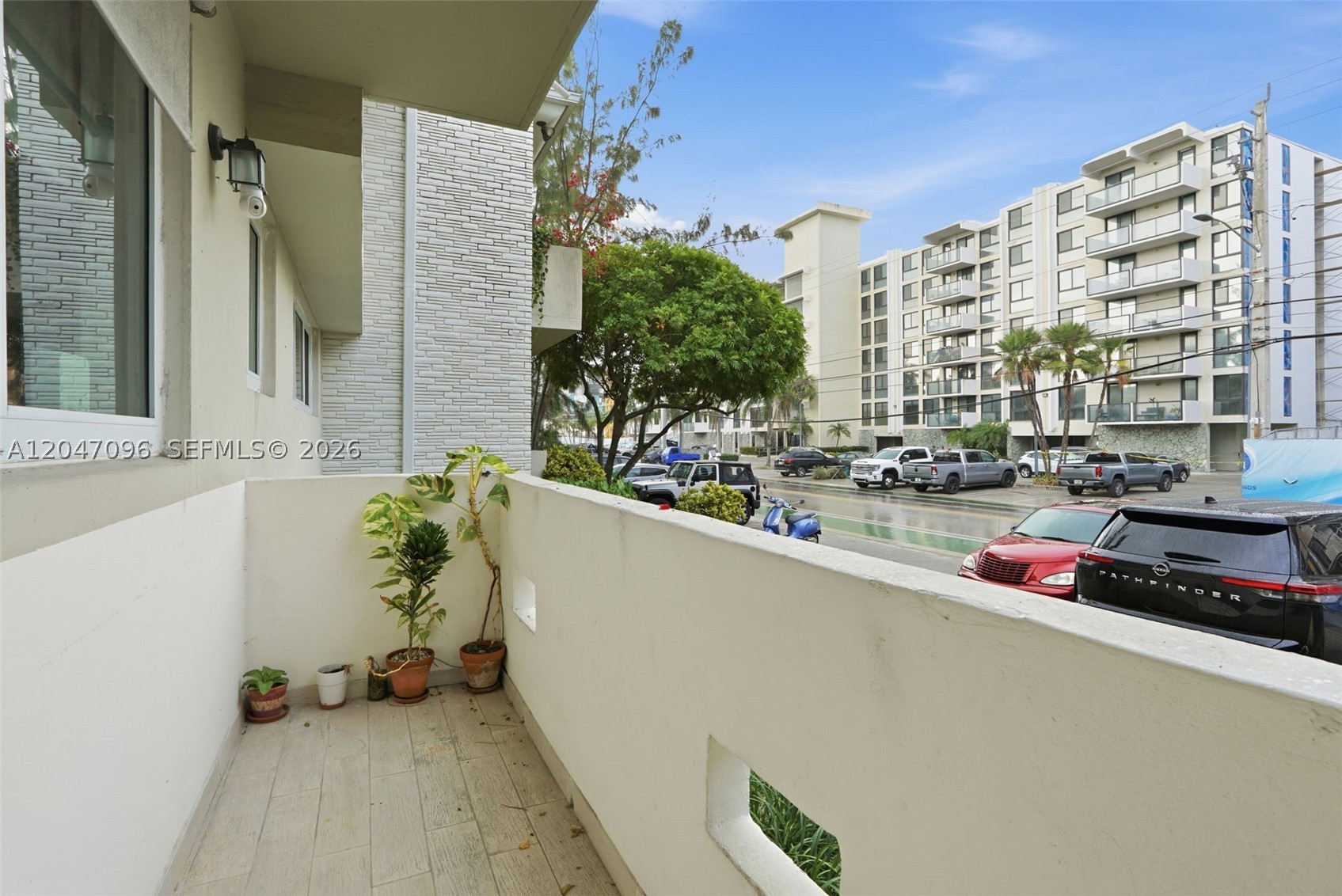9881 W Bay Harbor Dr 2 Property Photo 3