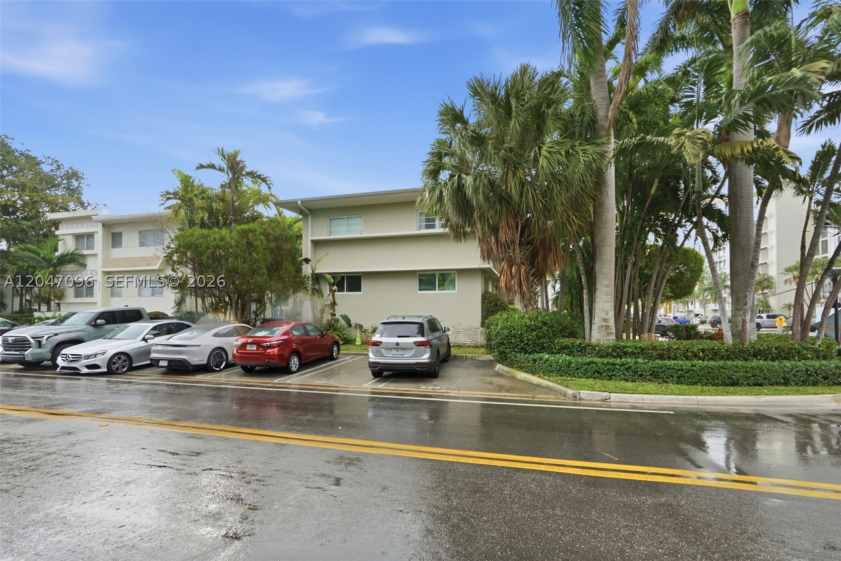 9881 W Bay Harbor Dr 2 Property Photo 23