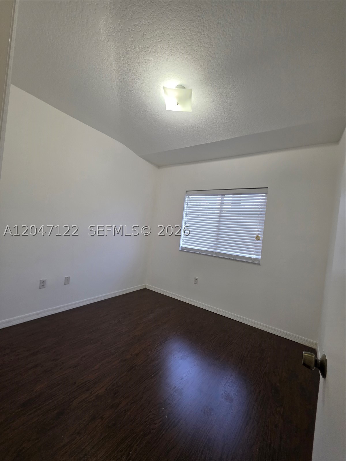 3398 Ne 9th Dr 204 Property Photo 15
