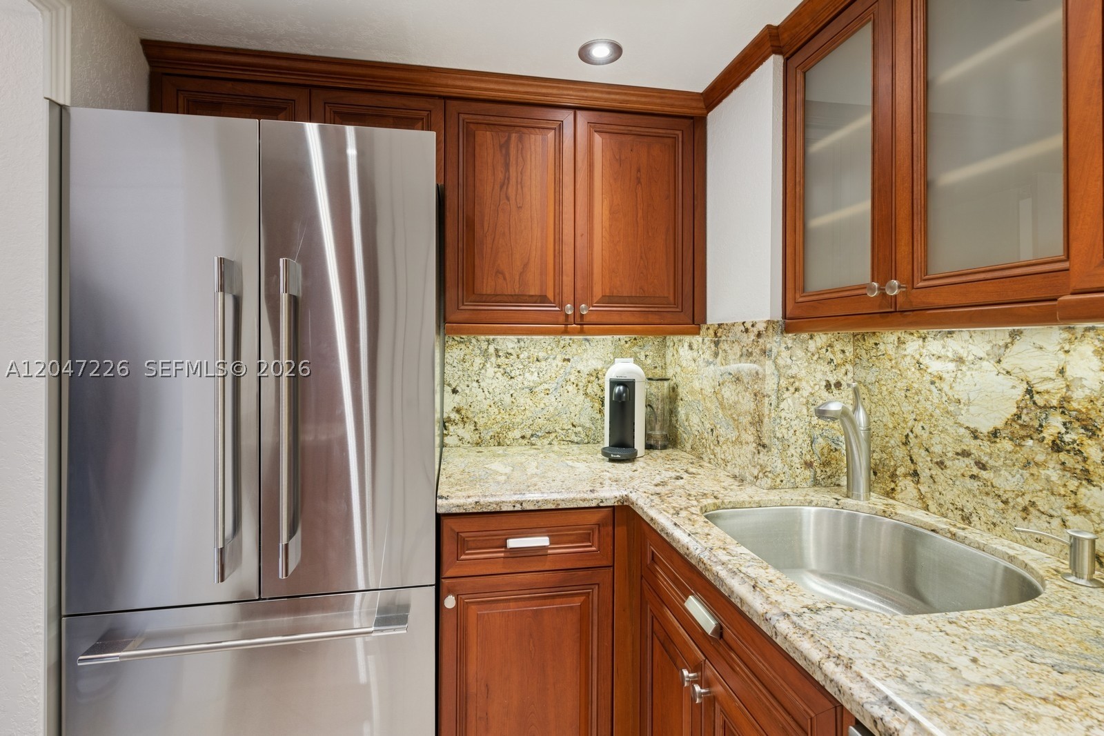 2899 Collins Ave 1025 Property Photo 15