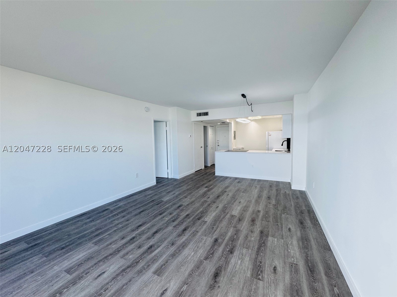 3675 N Country Club Dr 2007 Property Photo 12