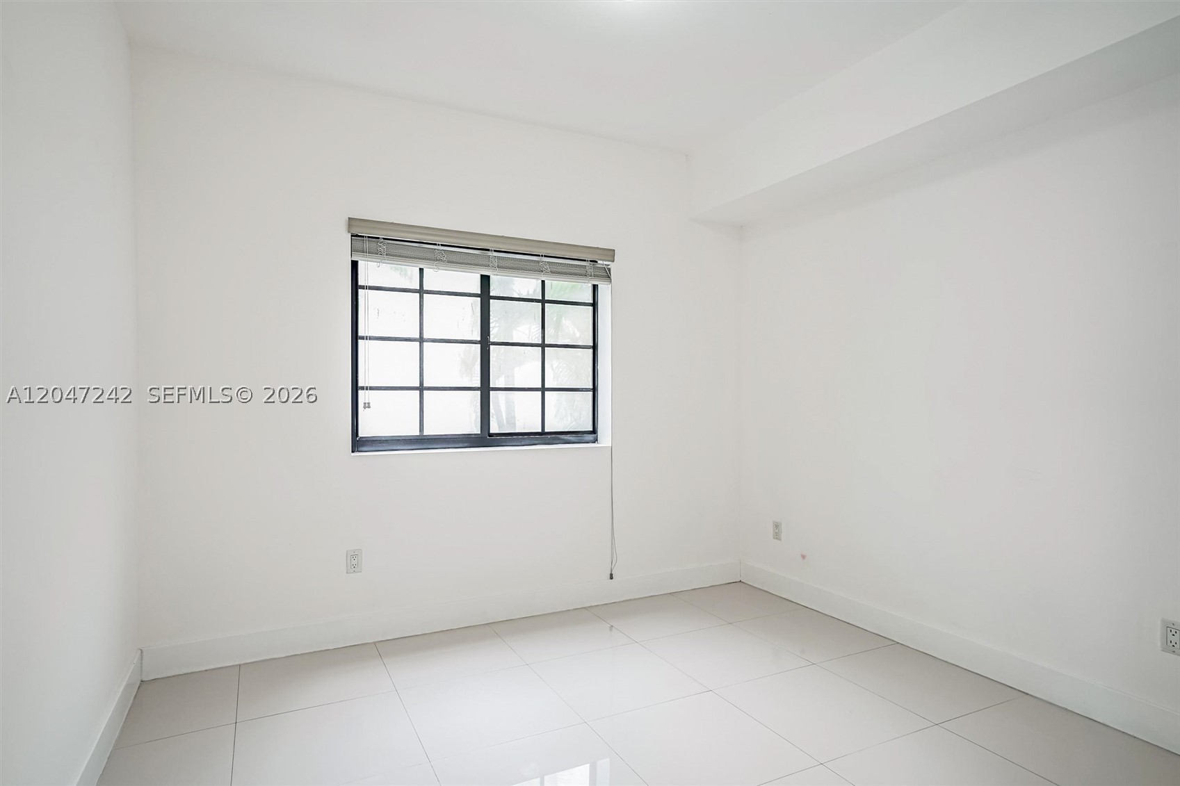 1901 S Le Jeune Rd 2 Property Photo 4
