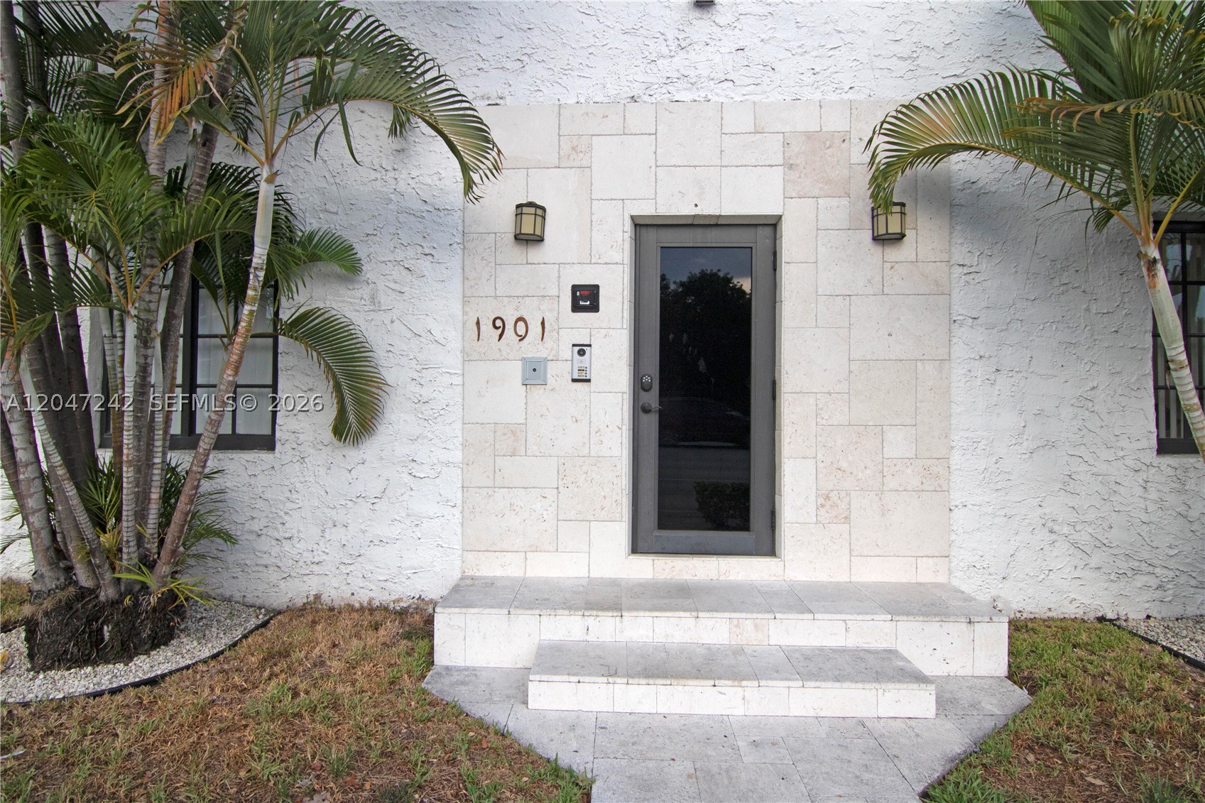 1901 S Le Jeune Rd 2 Property Photo 14