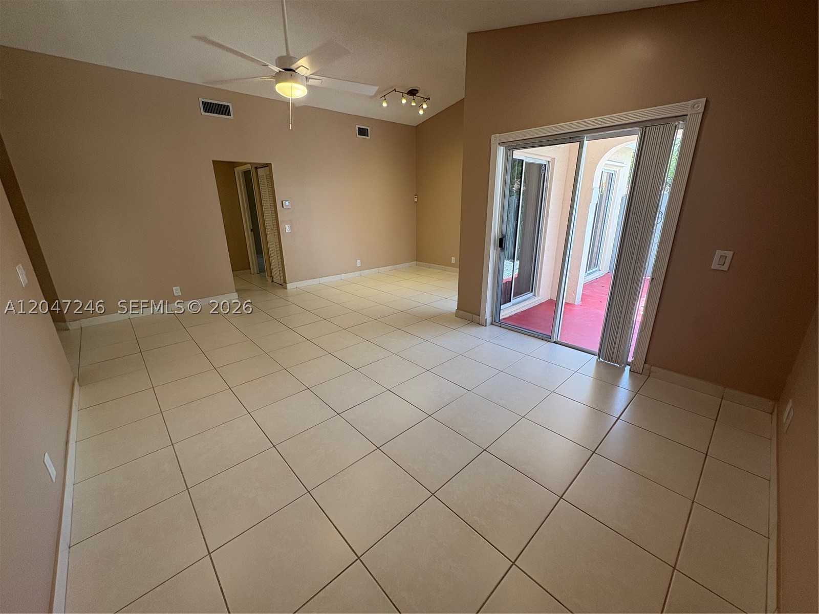 1479 Springside Dr Property Photo 6