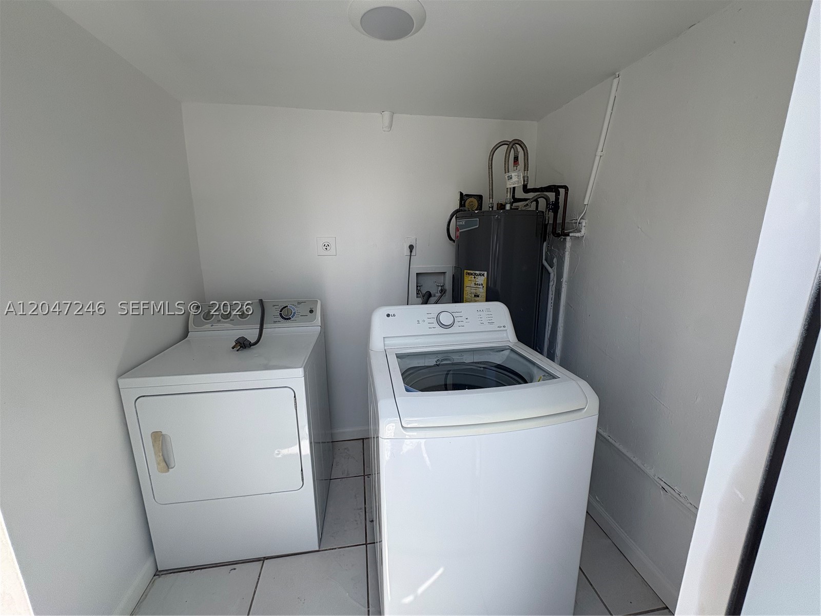 1479 Springside Dr Property Photo 14