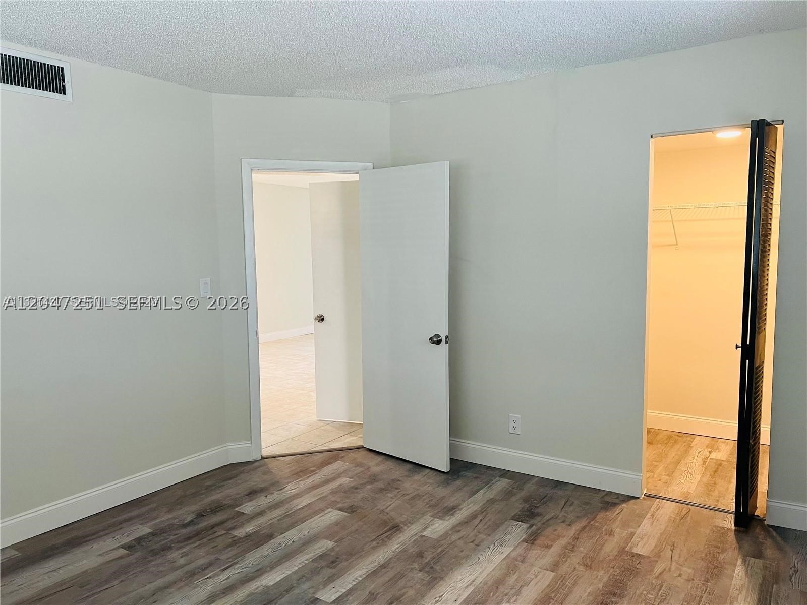8025 S Colony Cir S 210 Property Photo 10