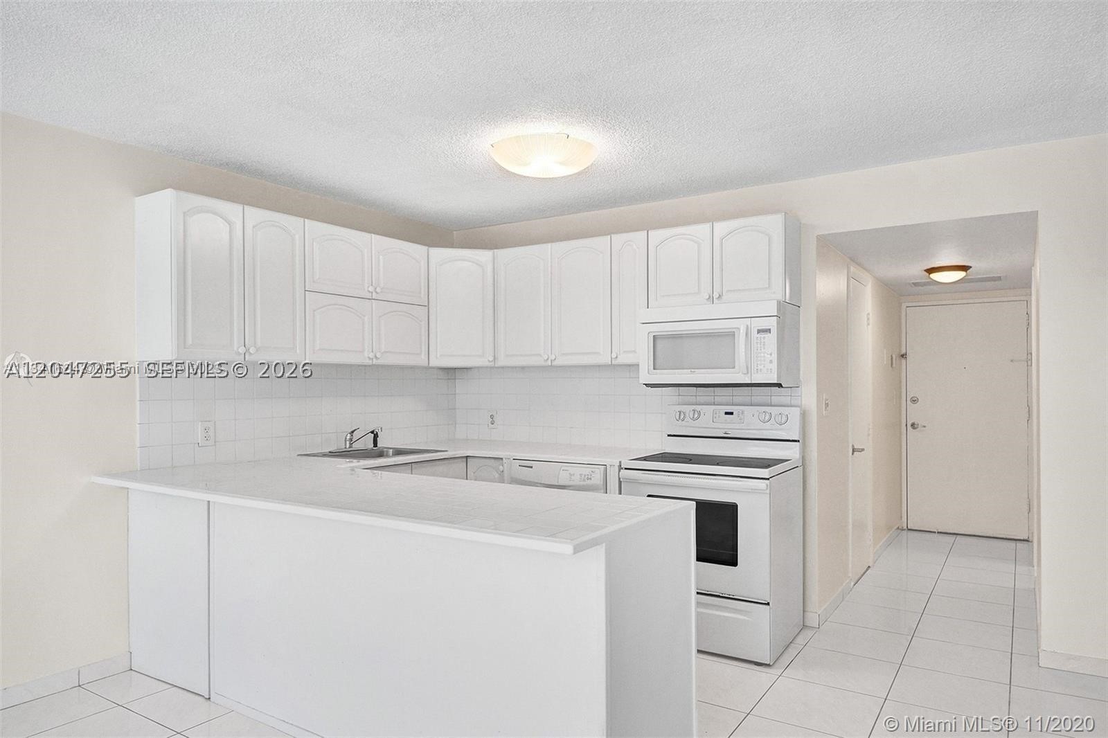 1228 West Ave 613 Property Photo 5