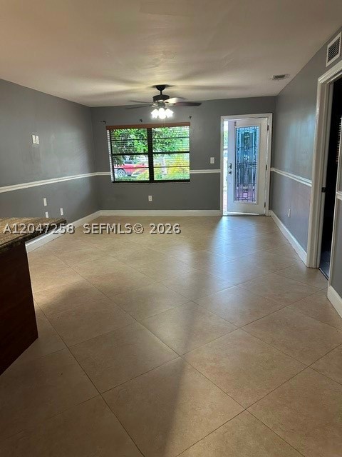 1065 Nw 15th St Property Photo 5
