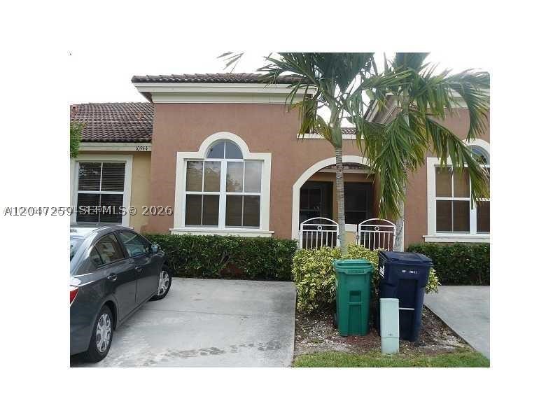 10970 SW 237th Ln Property Photo 1