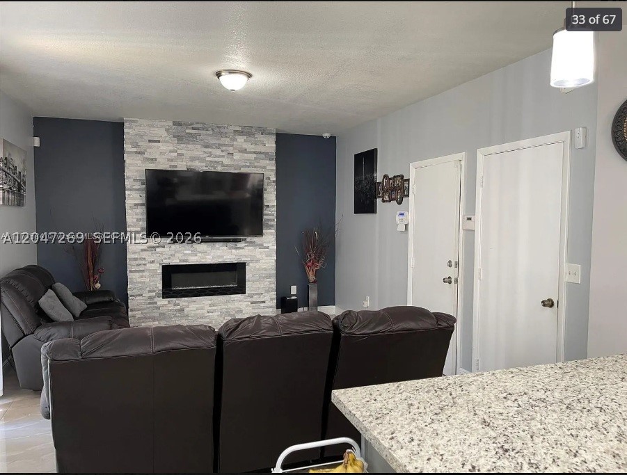 409 Nw 87th Ln Property Photo 13